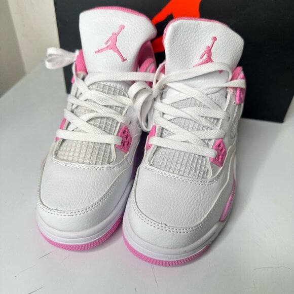 Air Jordan 4 Retro Pink Oreo. - Picture 2 of 7